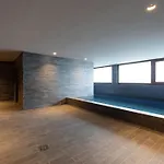 Isard Homes By Select Rentals