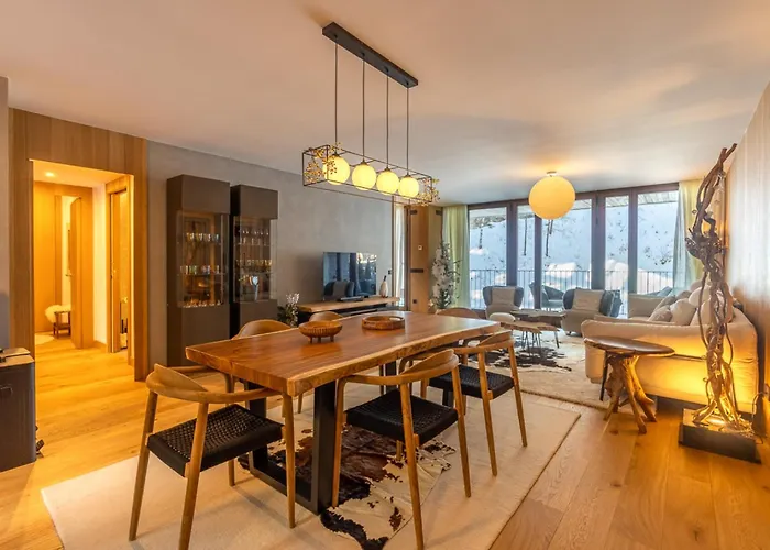 Isard Homes By Select Rentals