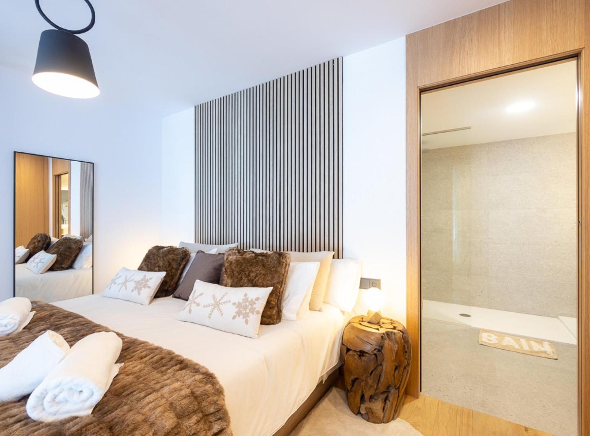 Isard Homes By Select Apartamento *