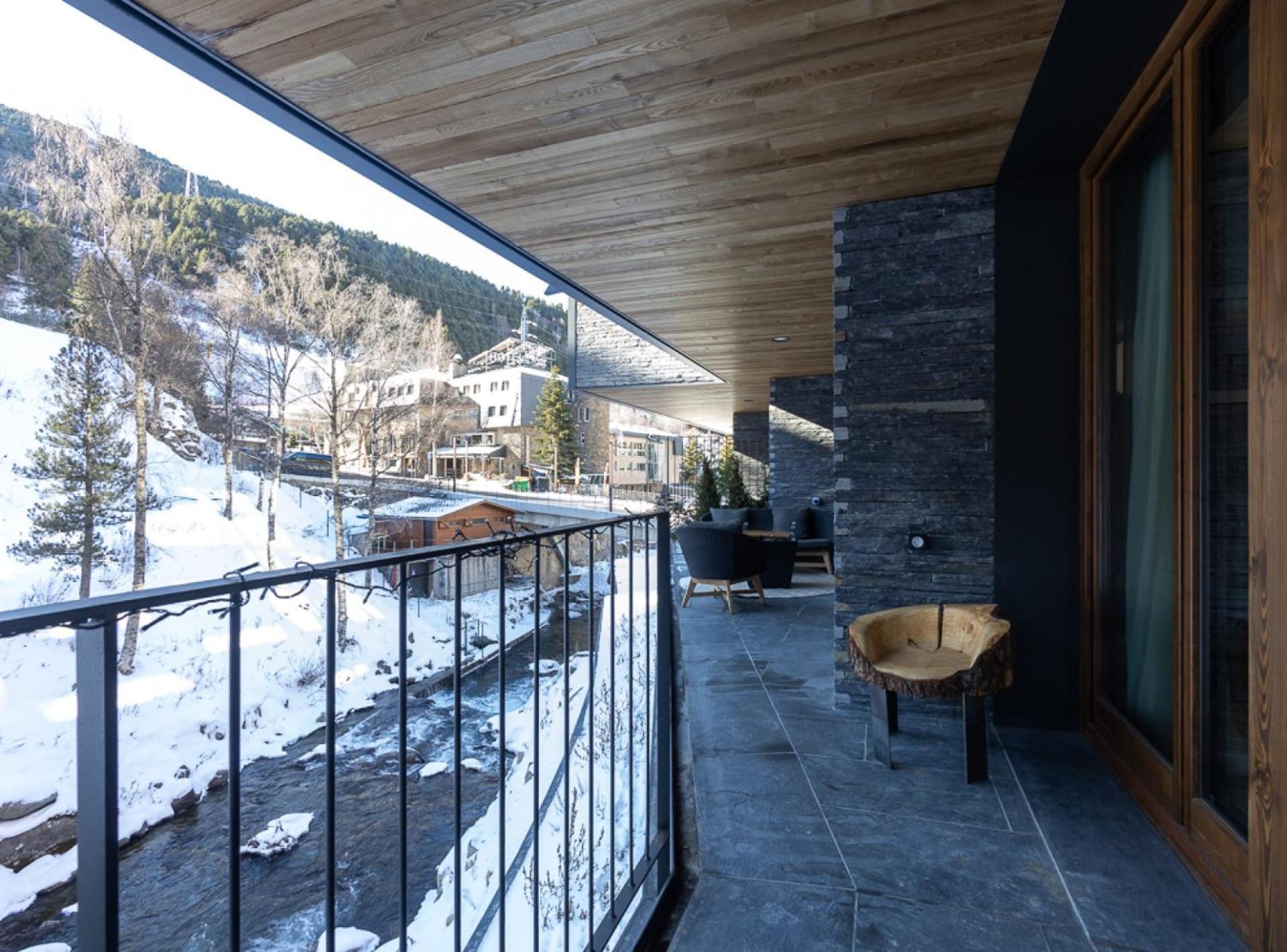 Isard Homes By Select *
